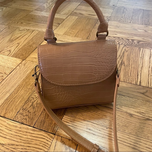 The Drop Diana Crossbody Bag - Picture 2 of 5